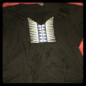 EUC black w/ geometric design blouse torrid size 3